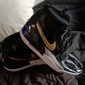 Jordan Legacy 312 In Black In Gold